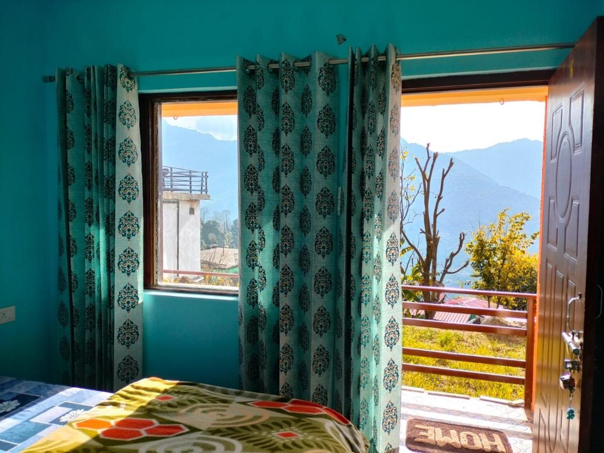 Pandava'S Cafe & Stay Chopta Екстериор снимка