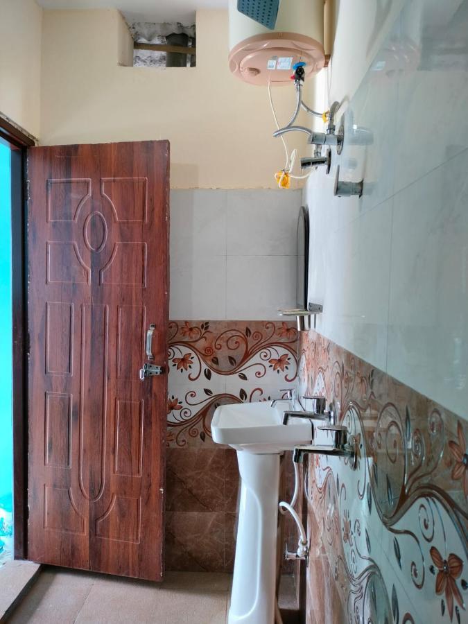 Pandava'S Cafe & Stay Chopta Екстериор снимка